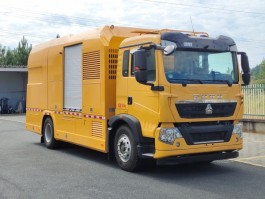 大流量排水抢险车