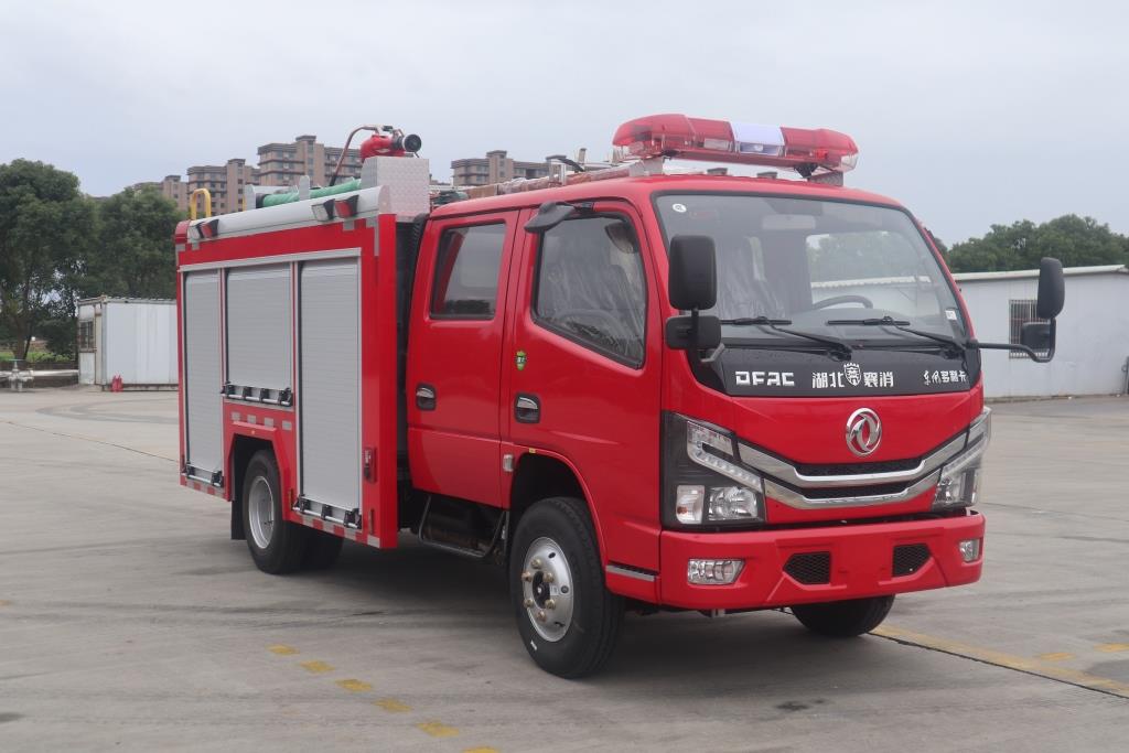 XFX5070GXFSG25/E6型水罐消防车图片