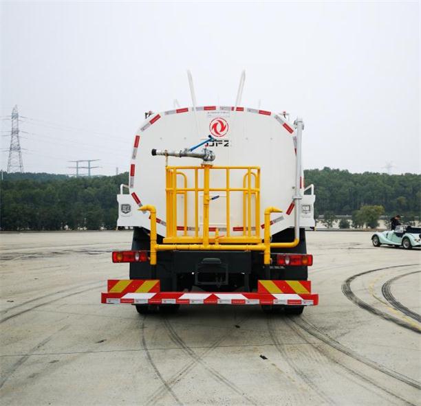 东风专底D913 DFZ5180GPSSZ6DS绿化喷洒车公告图片