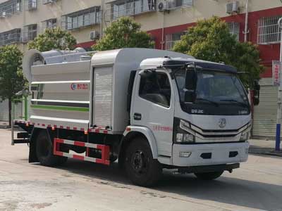 东风股份多利卡D7 CLW5120TDYE6多功能抑尘车公告图片