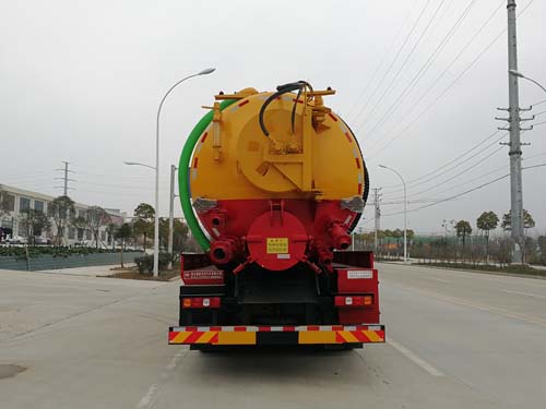 清洗吸污车图片