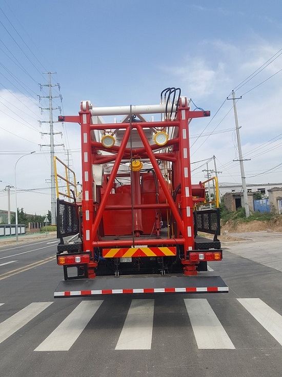 西石牌XSJ5270TXJ6修井機公告圖片