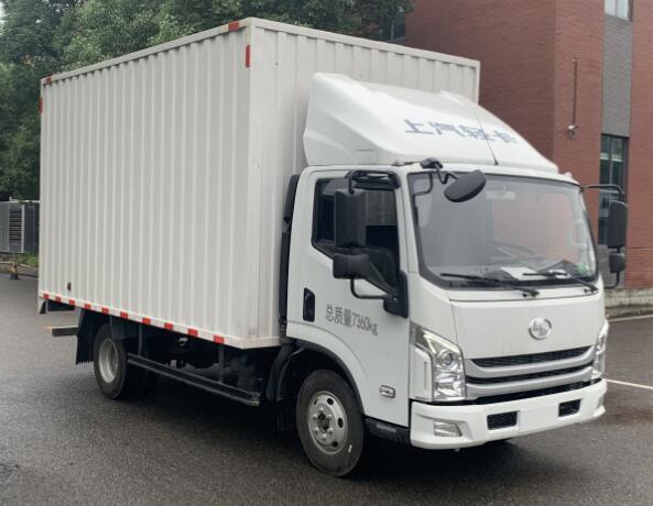SH5073XXYZFDCWZ1 跃进牌厢式运输车图片