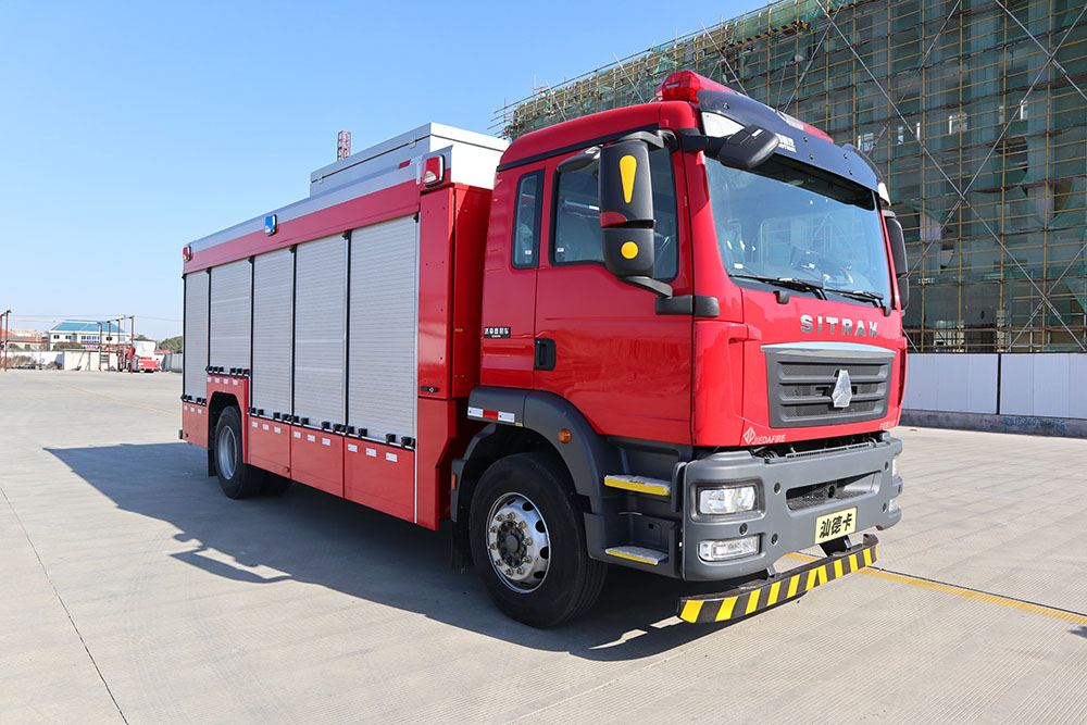 SJD5130TXFQC100/SDA型器材消防车图片