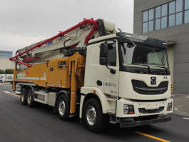 徐工牌XZS5460THBN混凝土泵车