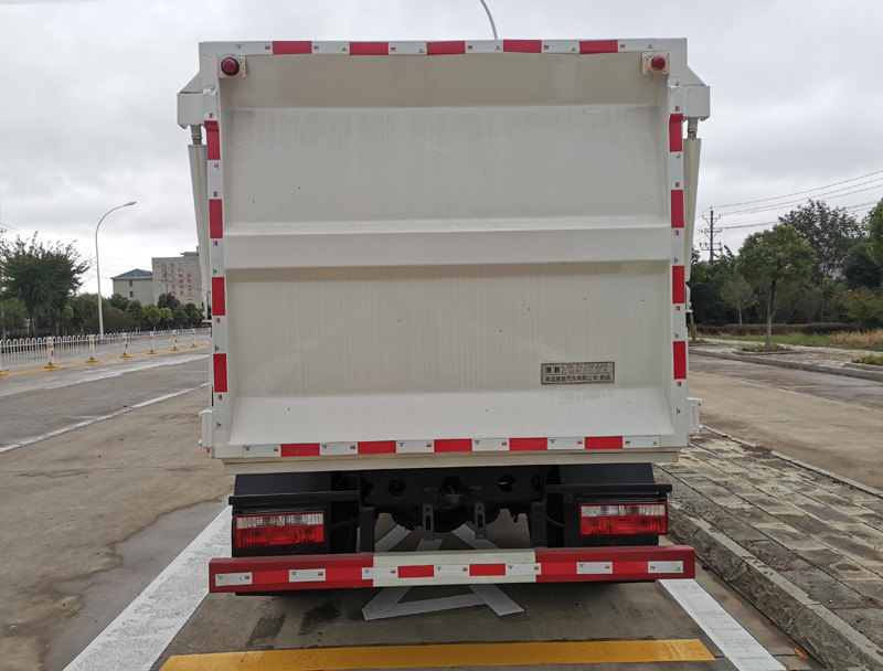 楚勝牌CSC5125ZZZ6自裝卸式垃圾車(chē)公告圖片