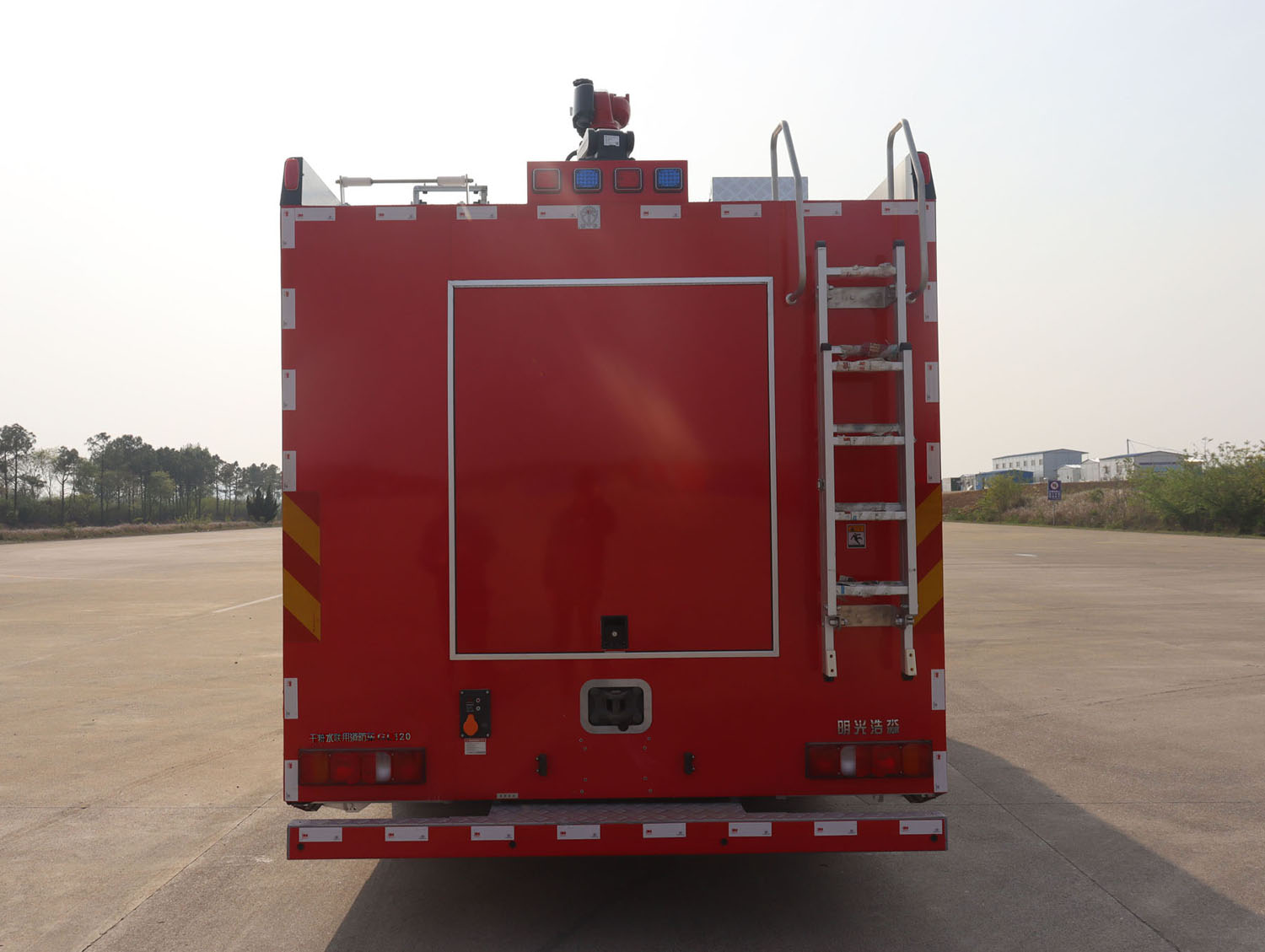 光通牌MX5310GXFGL120/SK干粉水联用消防车公告图片