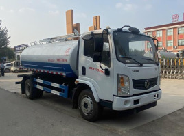 吸粪车