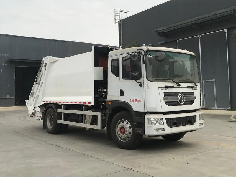 程力威牌CLW5182ZYS6压缩式垃圾车
