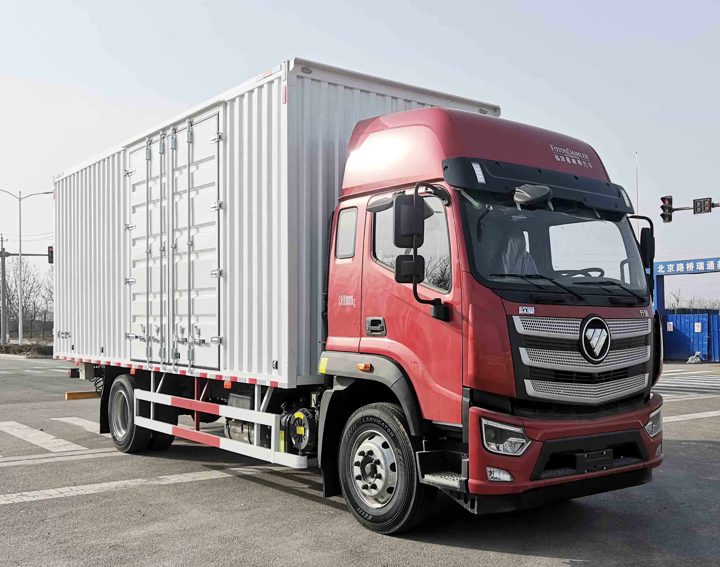 歐曼牌BJ5181XXYY6AKL-01廂式運(yùn)輸車公告圖片