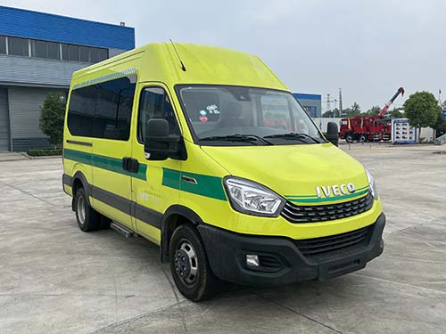 LMX5040XSCNJ6型伤残运送车图片