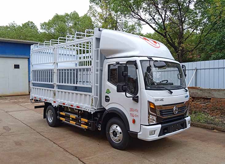 東風(fēng)牌DFA5040CCYEBEV4純電動(dòng)倉(cāng)柵式運(yùn)輸車(chē)公告圖片
