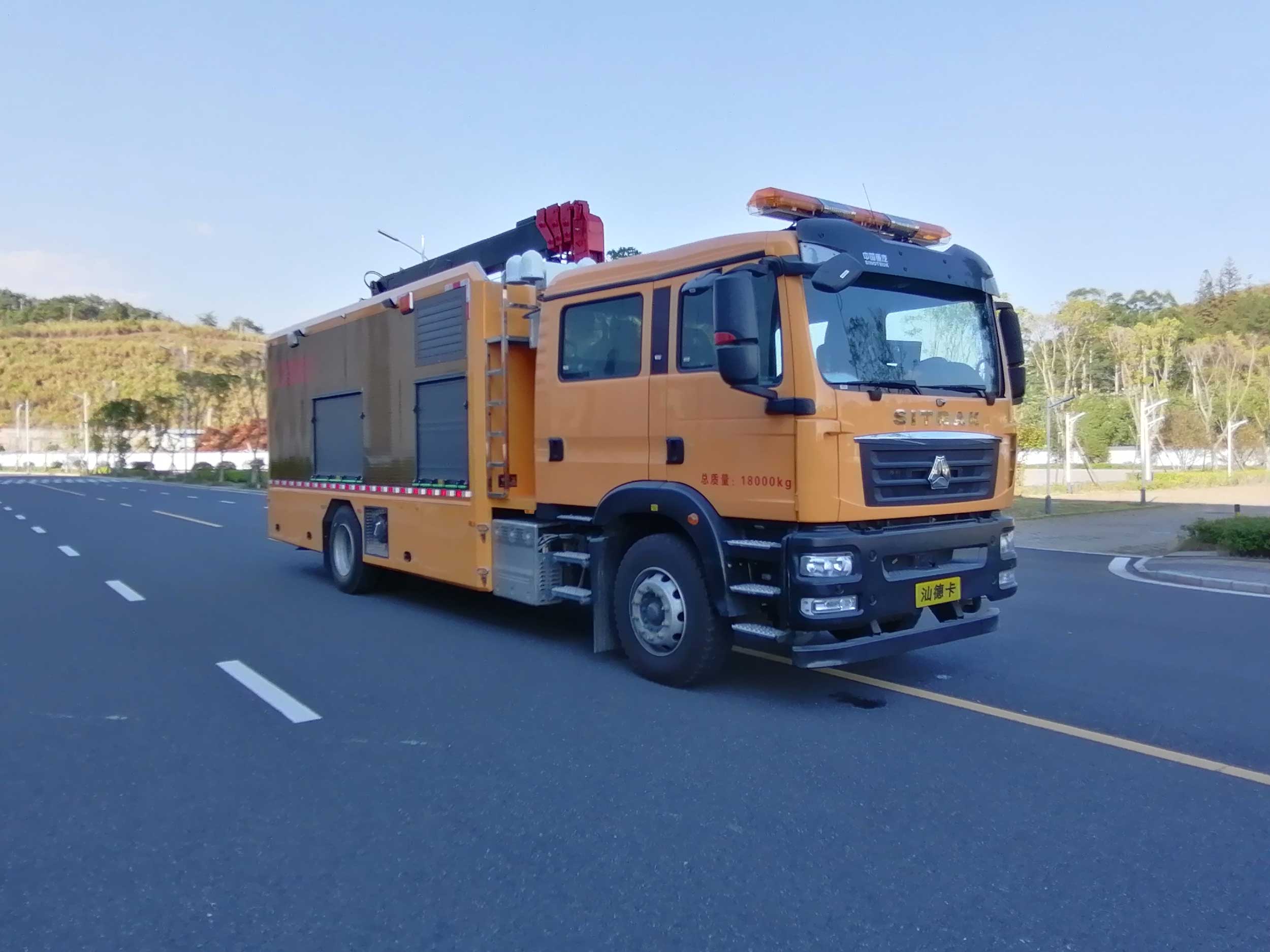 双亚龙牌FYL5180XXHSDK救险车