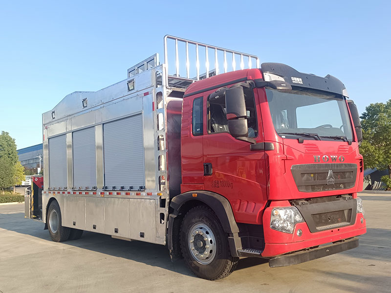 程力牌CL5180XZM6BZX照明车