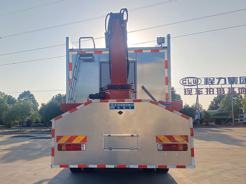 程力牌CL5180XZM6BZX照明车公告图片