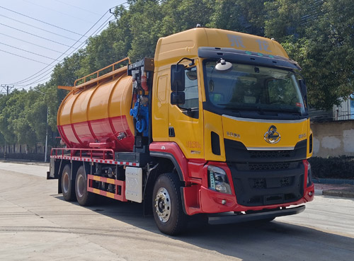 SYC5250GQWDL6型清洗吸污车图片