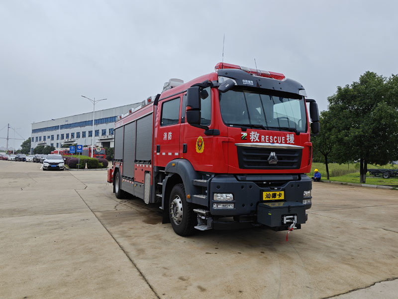 中联牌ZLF5170TXFHJ80化学救援消防车