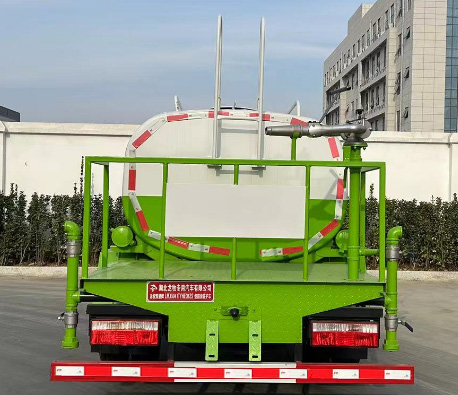 龙牧双星牌LMX5041TYHEQ6ZS路面养护车公告图片