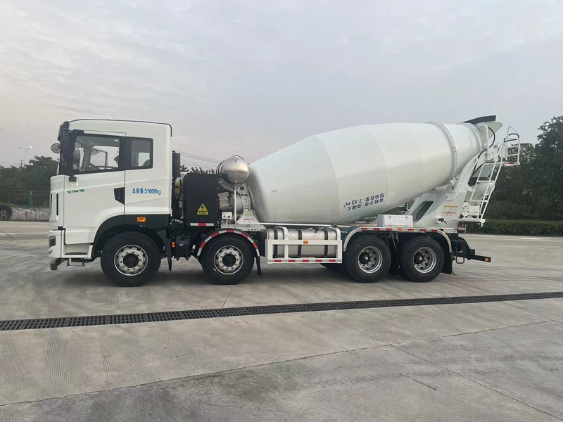 远程牌HN5310GJBMP41C1SHEVY甲醇插电式增程混合动力混凝土搅拌运输车公告图片