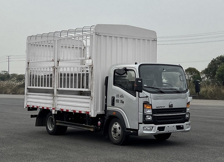ZZ5047CCYF3313F145D型仓栅式运输车图片