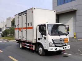 爆破器材运输车