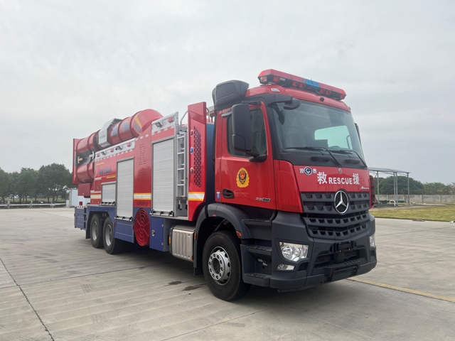 润泰牌RT5280TXFPY221/B6排烟消防车公告图片