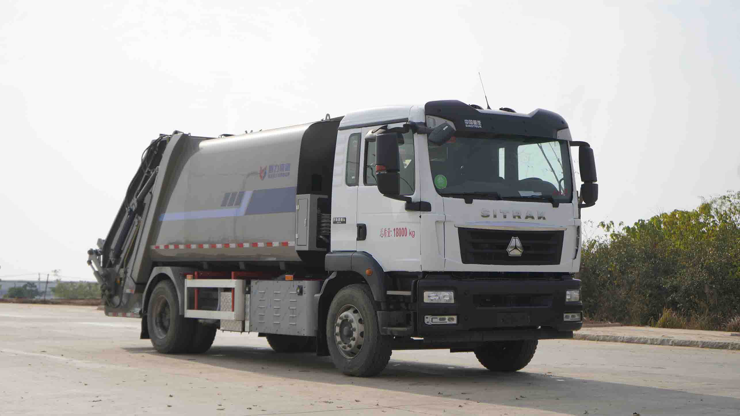 KLF5183ZYSBEV 凯力风牌纯电动压缩式垃圾车图片