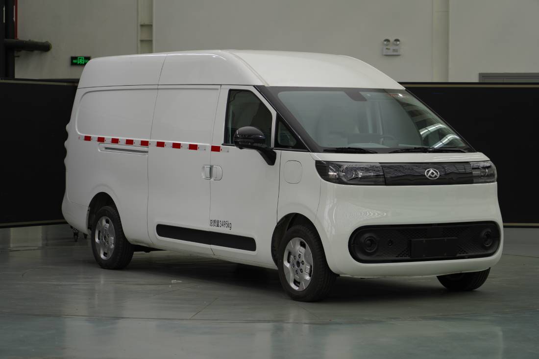 大通牌SH5031XXYU6BEV-Z50純電動(dòng)廂式運(yùn)輸車公告圖片