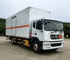 爆破器材运输车