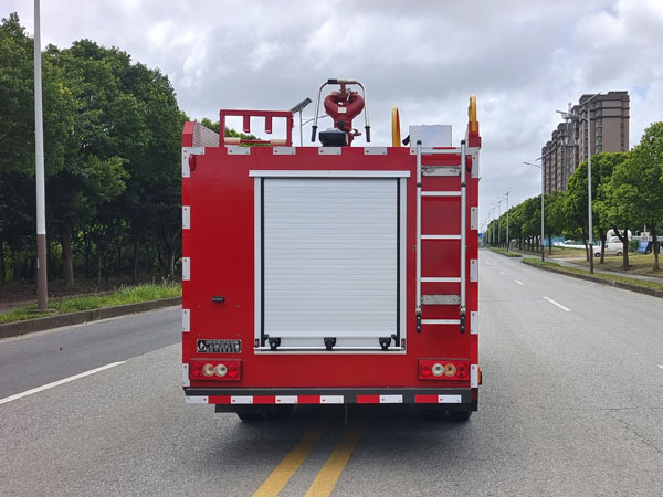 启敬牌QHV5070GXFSG30/B6水罐消防车公告图片