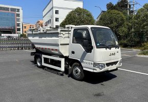 自装卸式垃圾车
