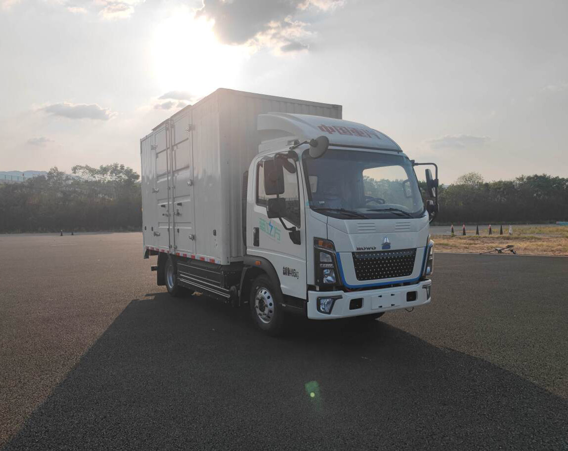 豪沃牌ZZ5047XXYH3414Z145FCEV29燃料电池厢式运输车公告图片