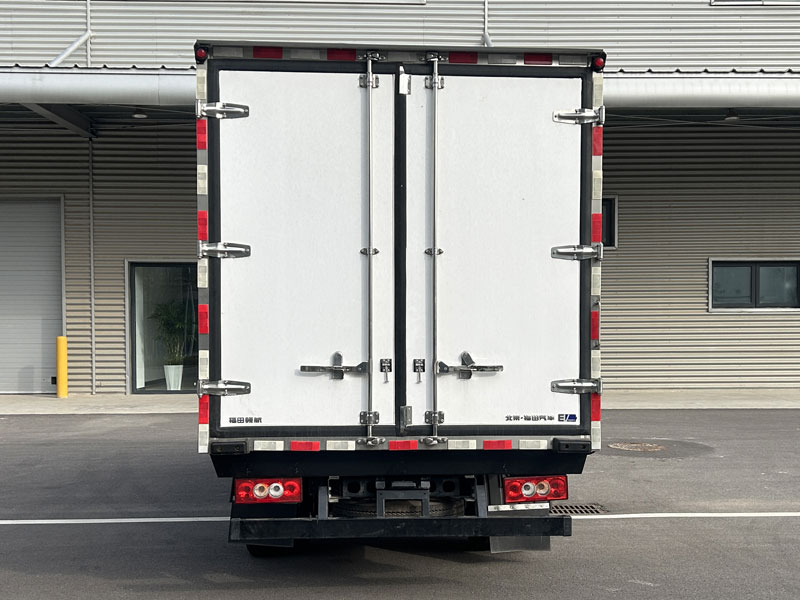福田牌BJ5045XLCEV56纯电动冷藏车公告图片