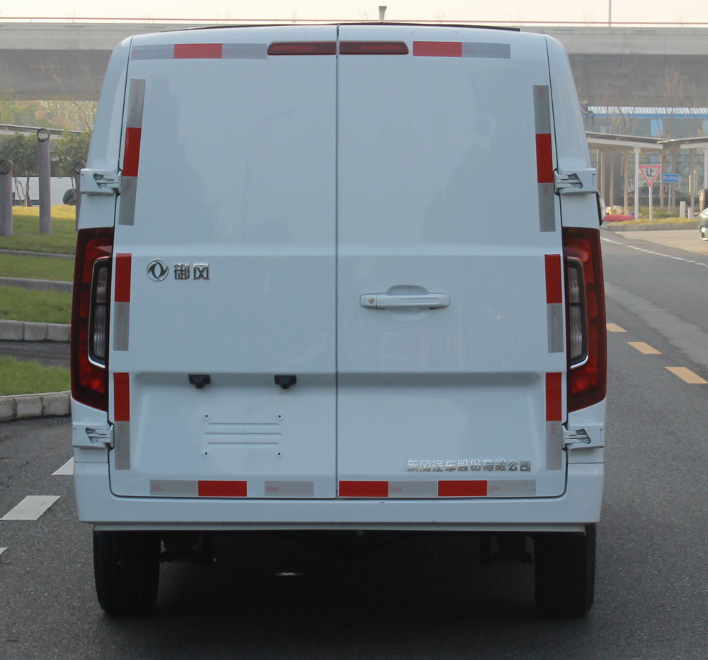 東風(fēng)牌EQ5030XXYVQBAC廂式運(yùn)輸車公告圖片