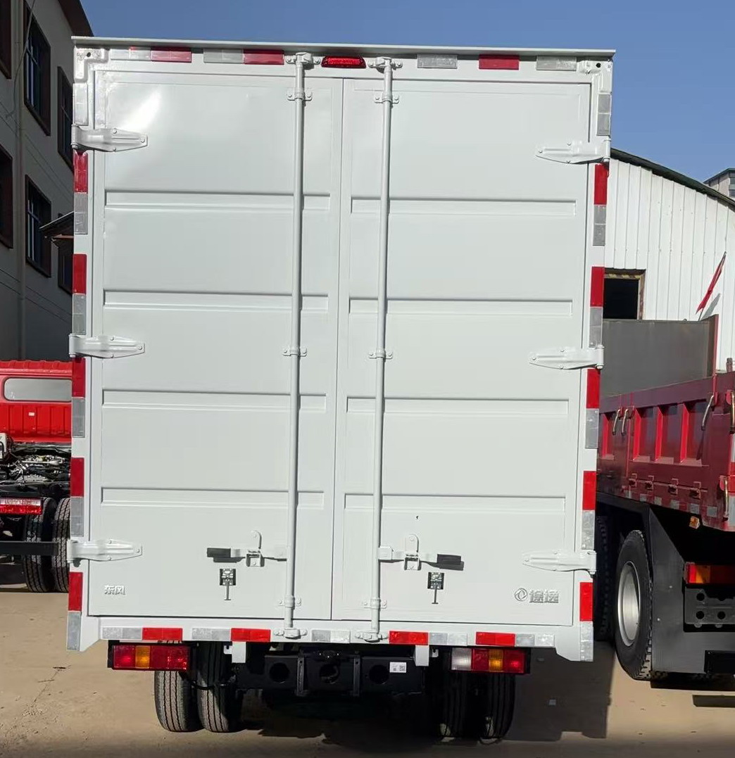 東風(fēng)牌EQ5036XXY60Q6HAC廂式運(yùn)輸車(chē)公告圖片