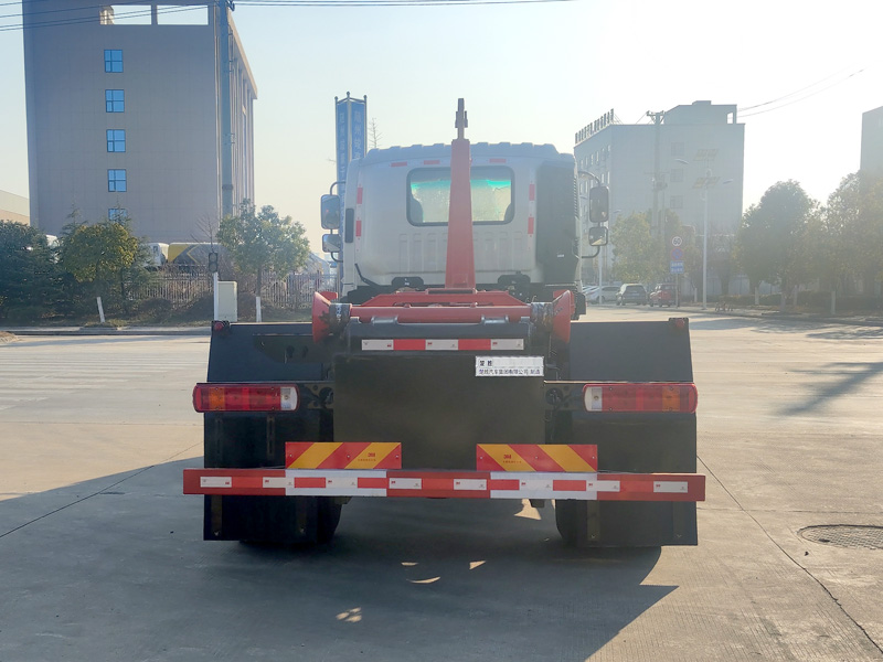 楚胜牌CSC5181ZXXB6车厢可卸式垃圾车公告图片