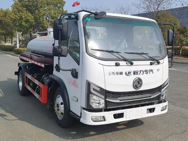 程力威牌CLW5040GXECDP吸粪车