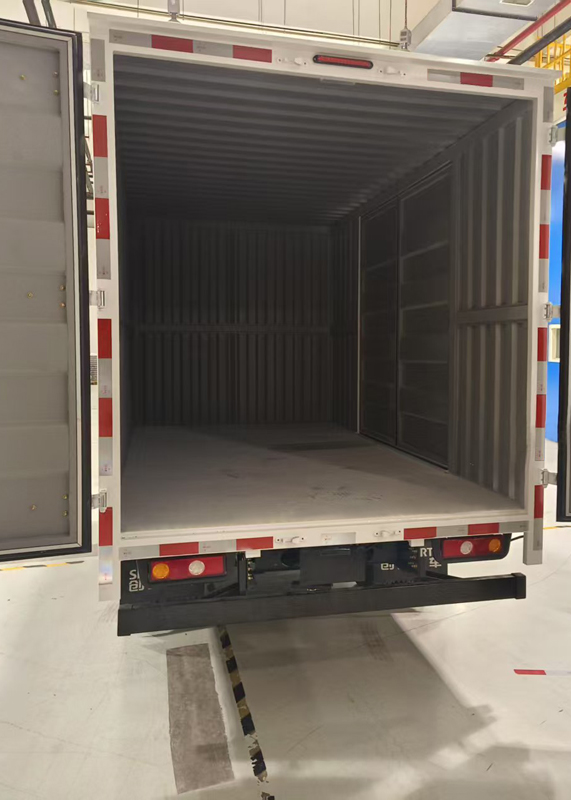 創(chuàng)維牌NJL5033XXYEVC3純電動(dòng)廂式貨車公告圖片
