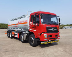 东驹牌LDW5327GFW6D腐蚀性物品罐式运输车