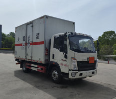 杂项危险物品厢式运输车