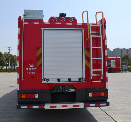 瑞力星牌RLQ5195GXFPM90/Z6泡沫消防车公告图片