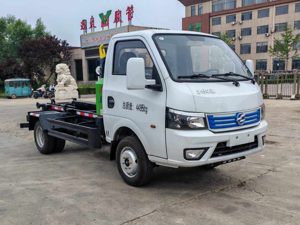 衡霸牌YYD5041ZXXDBEV純電動車廂可卸式垃圾車公告圖片