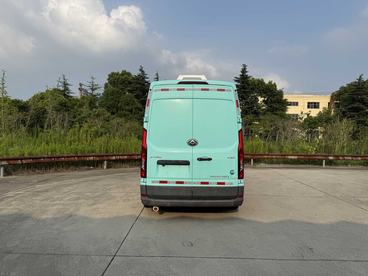 大通牌SH5043XCCH4DB-S餐车公告图片