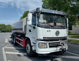 绿化喷洒车