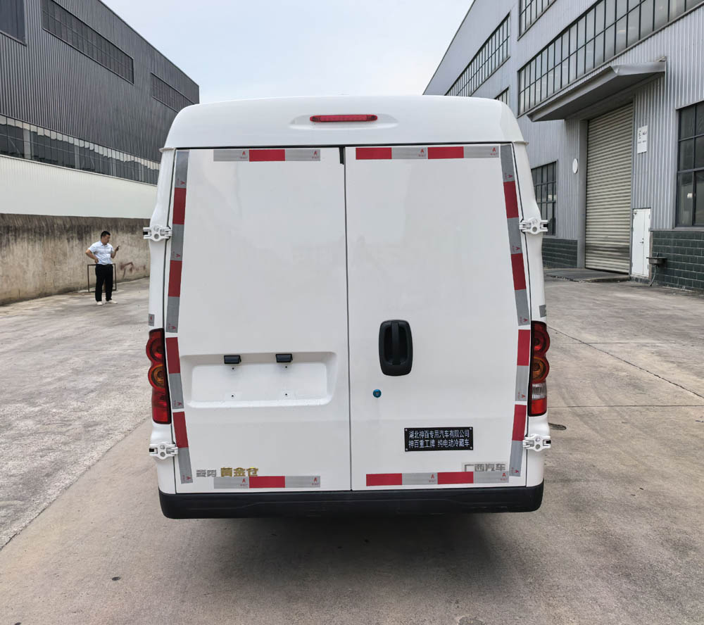 神百重工牌ABC5030XLCBEVC5纯电动冷藏车公告图片