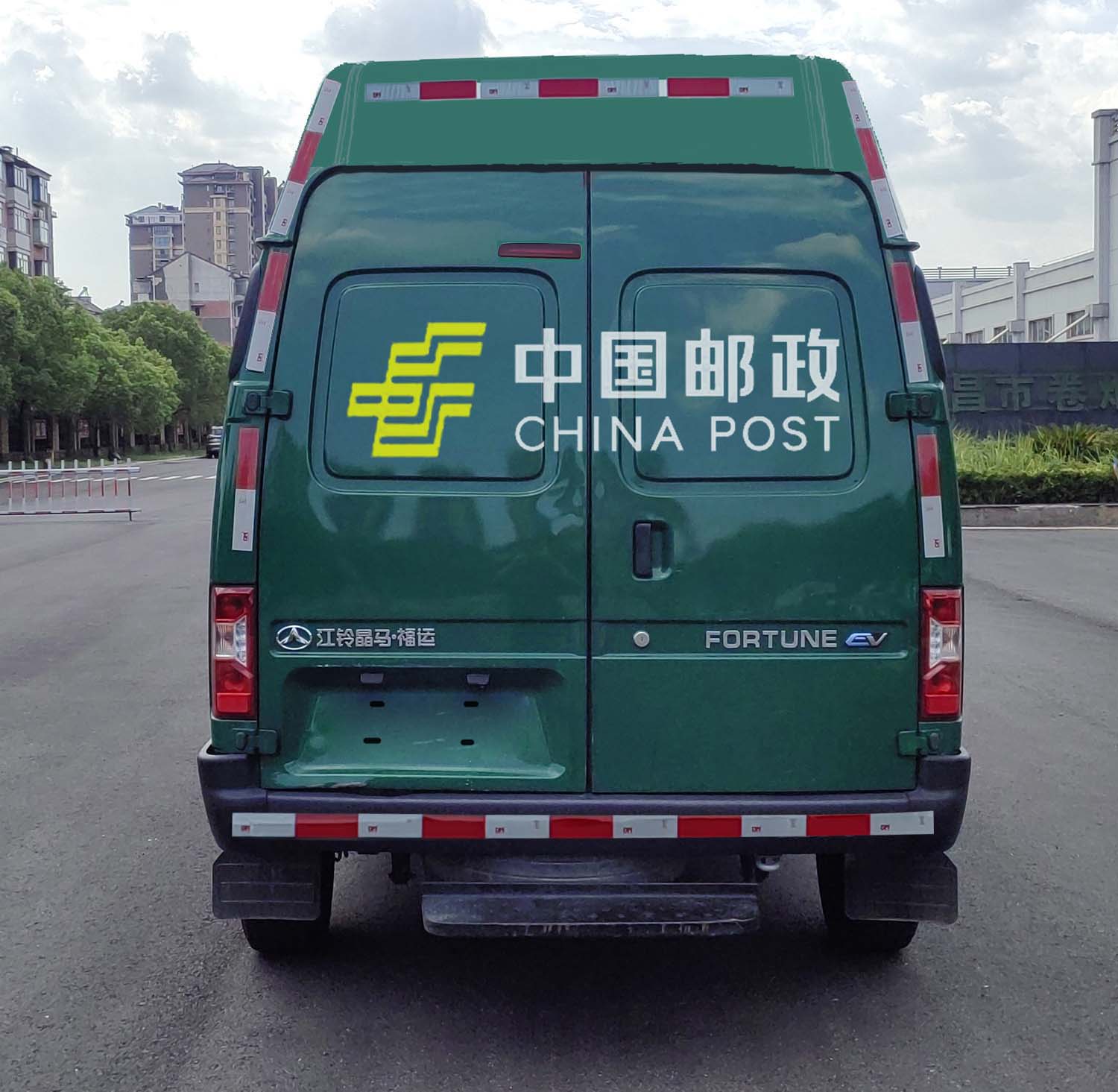 纯电动邮政车图片