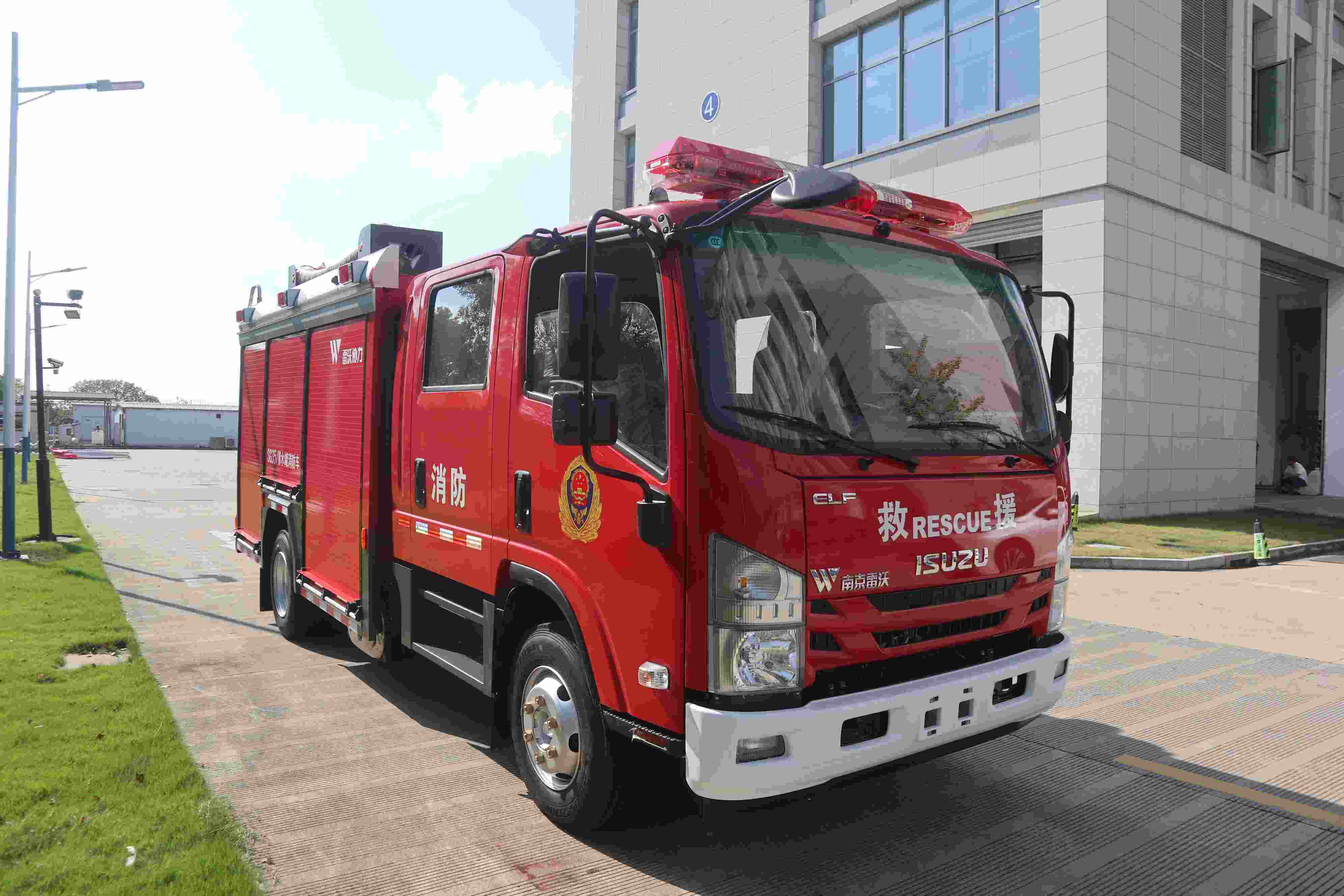 LWX5100GXFSG35型水罐消防车图片