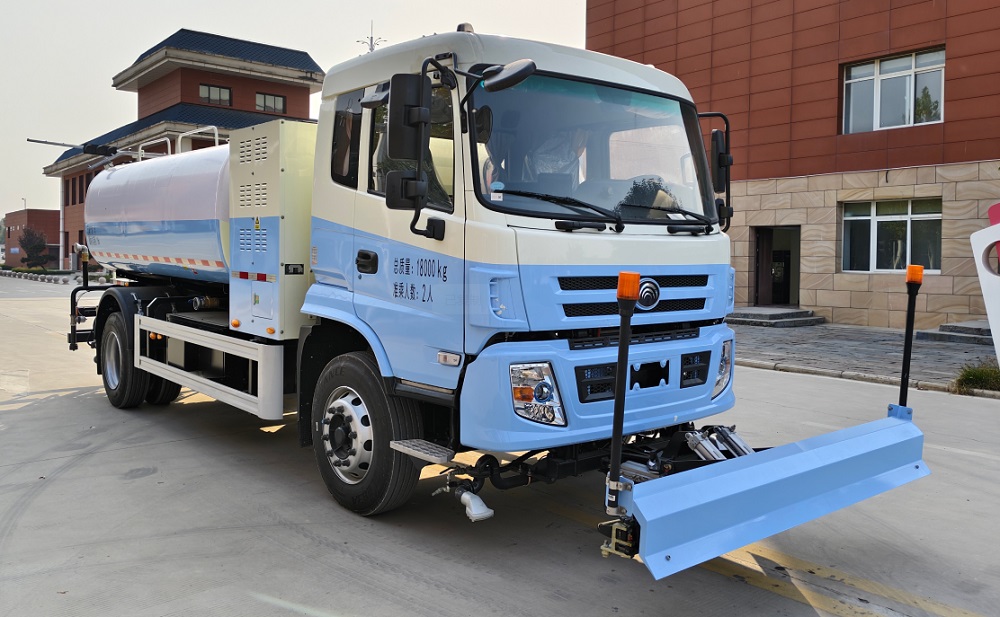QYZ5180GQXYTBEV型纯电动清洗车图片