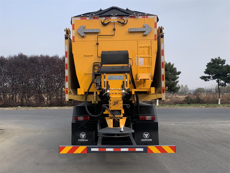 环科德恒牌LDH5250TCXBJ除雪车公告图片