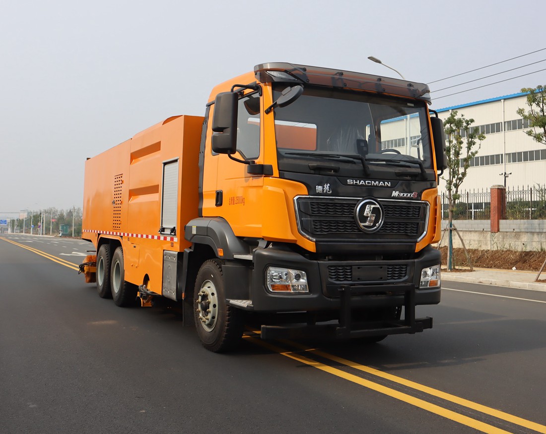 中汽力威牌HLW5251TCXSX6除雪车